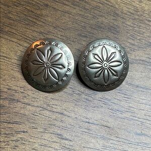 Vintage Silver Floral Buttons